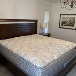 Mattress King Size With Two Box Springs