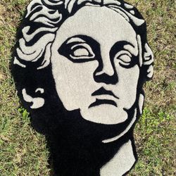 Statue Head Rug/Wallhanging 