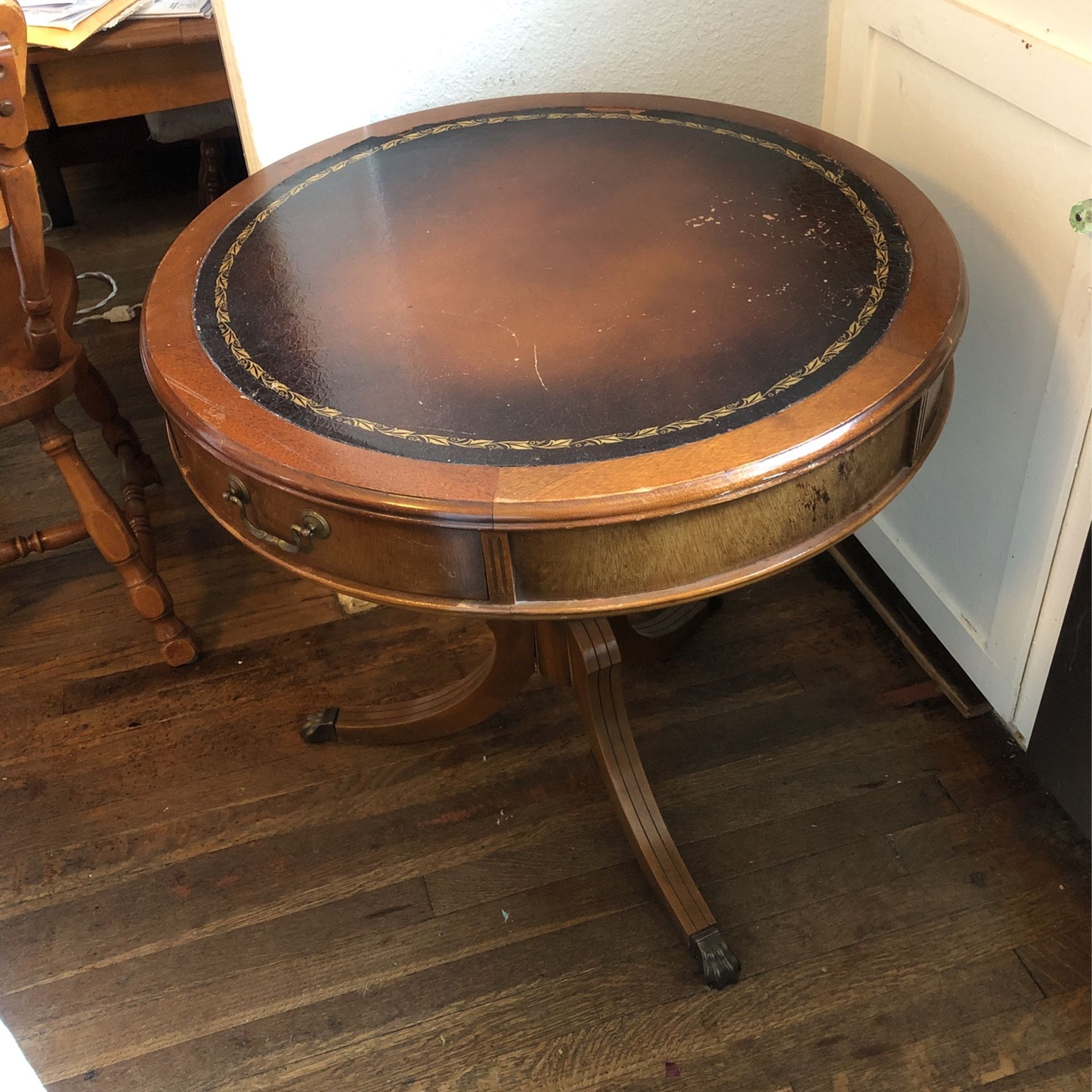 Antique Round  Table 