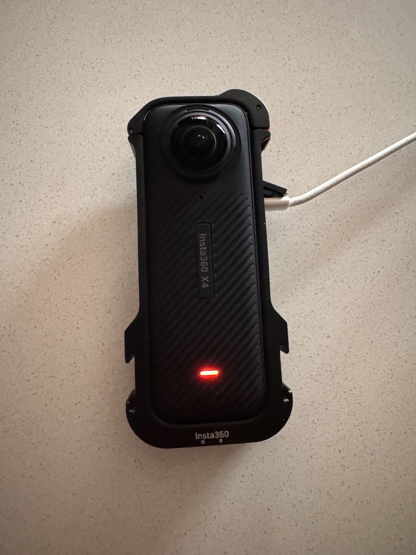 Insta360 X4
