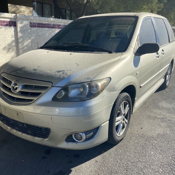 2004 mazda mpv