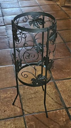 Vintage Stand ONLY Partylite Seville 3-Wick Grapevine Candle Holder Metal Iron  ***Retired Item***