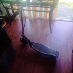 Razor E100 Glow