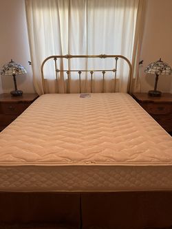 Sealy Posturepedic Queen Size Mattress