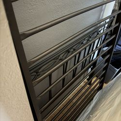 metal twin bed frame and mattress 