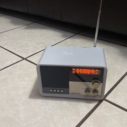 Crosley Radio & Bluetooth 