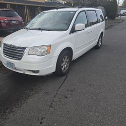 2008 Chrysler Town & Country