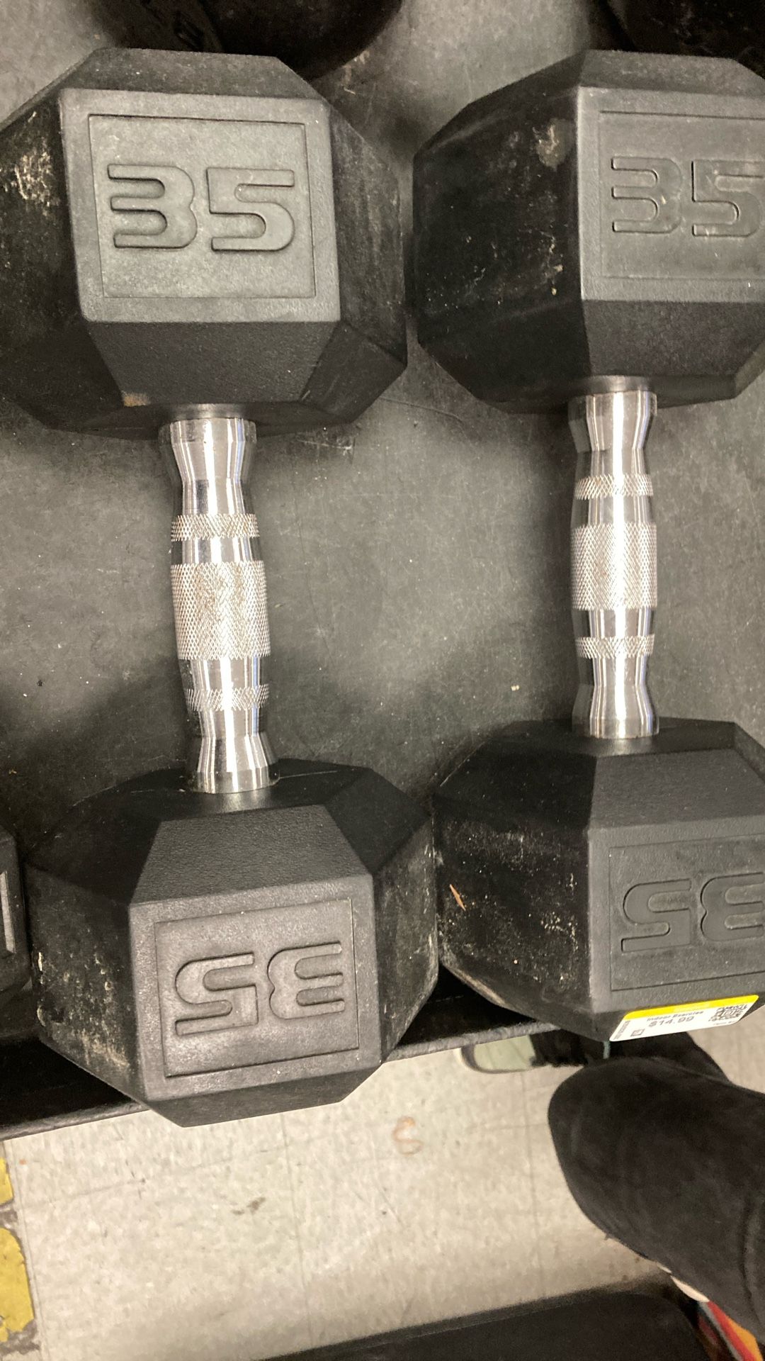 Weights 35 Pounds