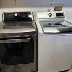 LG 5.5 cu. ft. Smart Wi-Fi Washer