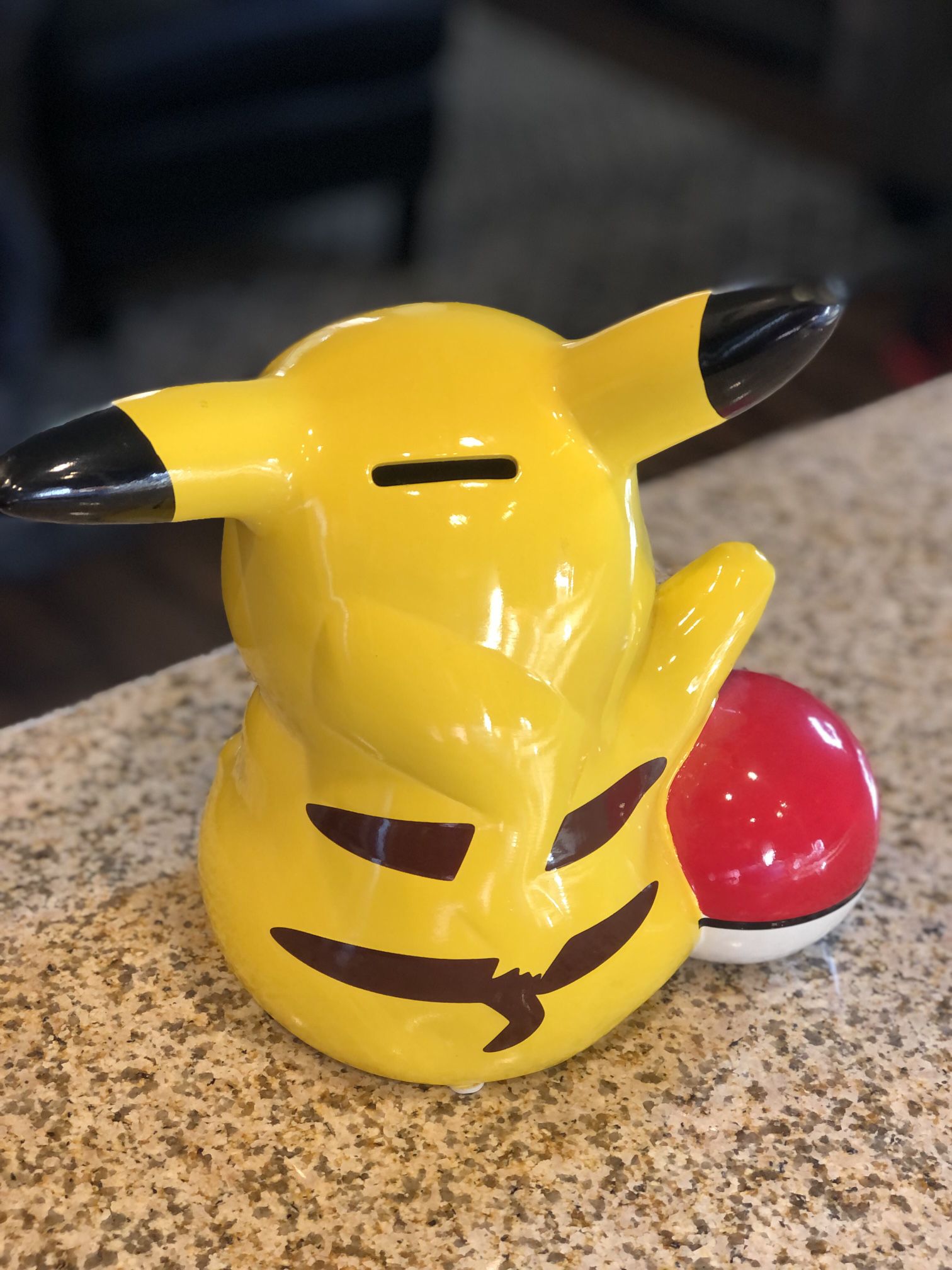 Pokémon Pikachu Ceramic Coin Piggy Bank