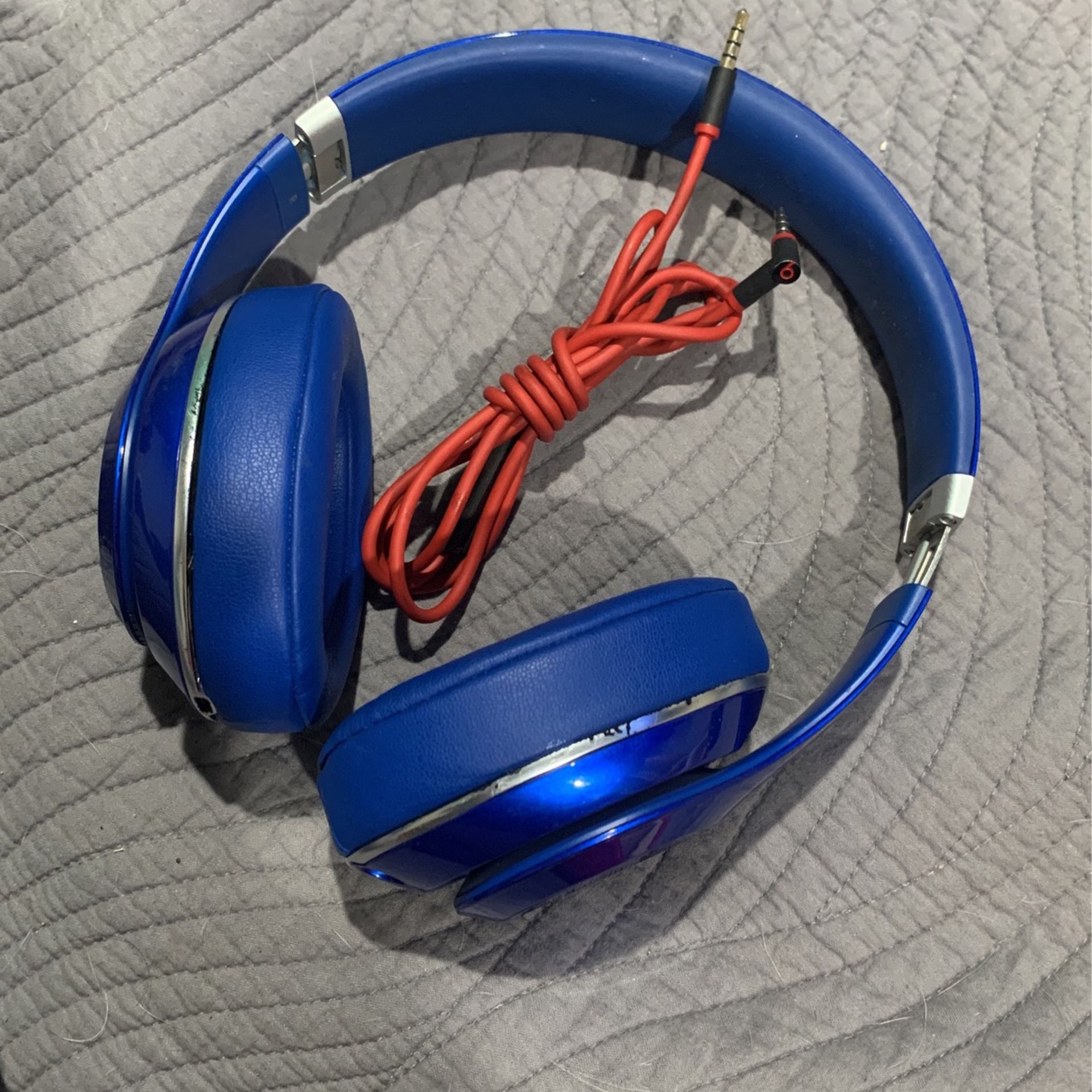 Beats Studio Blue Noise Cancelling Headphones (WIRED)