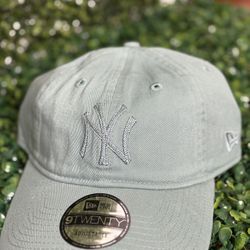NEW YORK YANKEES PASTEL GREEN NEW ERA 9TWENTY CAP