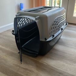 Small/Medium Traveling Dog Crate