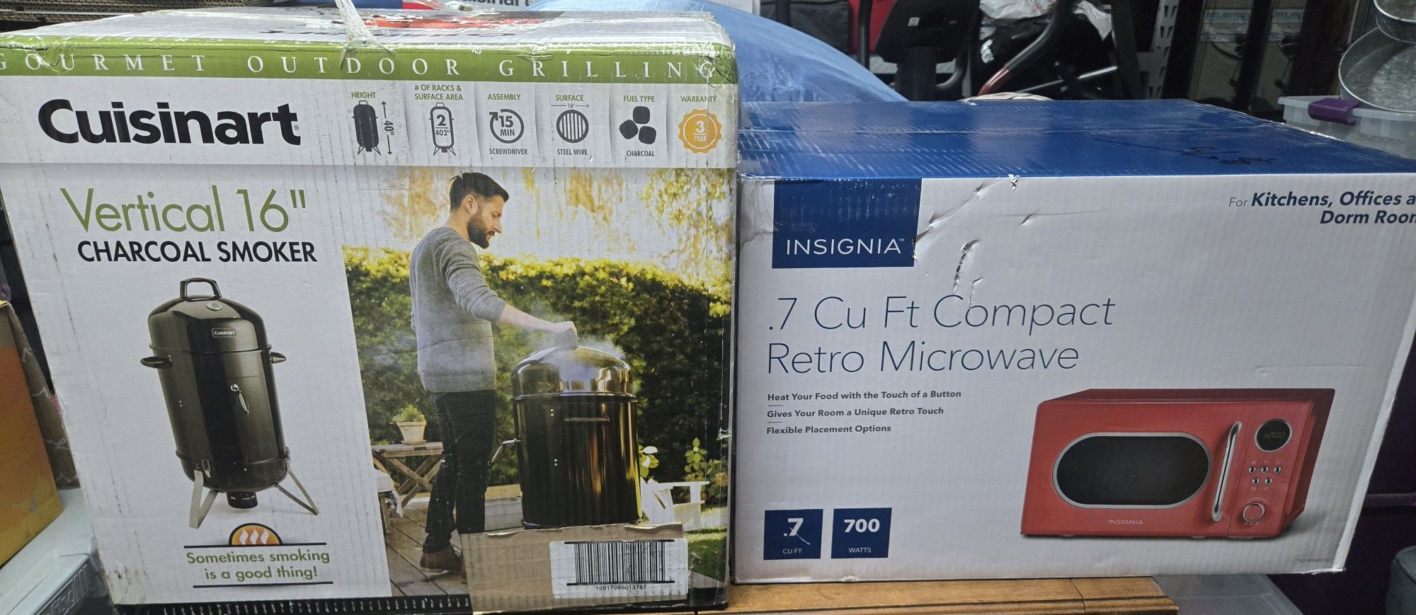 CUISINART Vertical 16" Charcoal Smoker & INSIGNIA .7cu FT Retro Microwave NEW