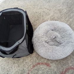 Pet Carrier +Pillow 20.00