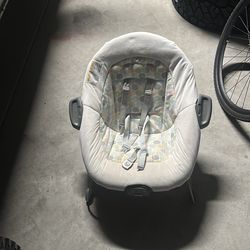 Baby bed bouncer
