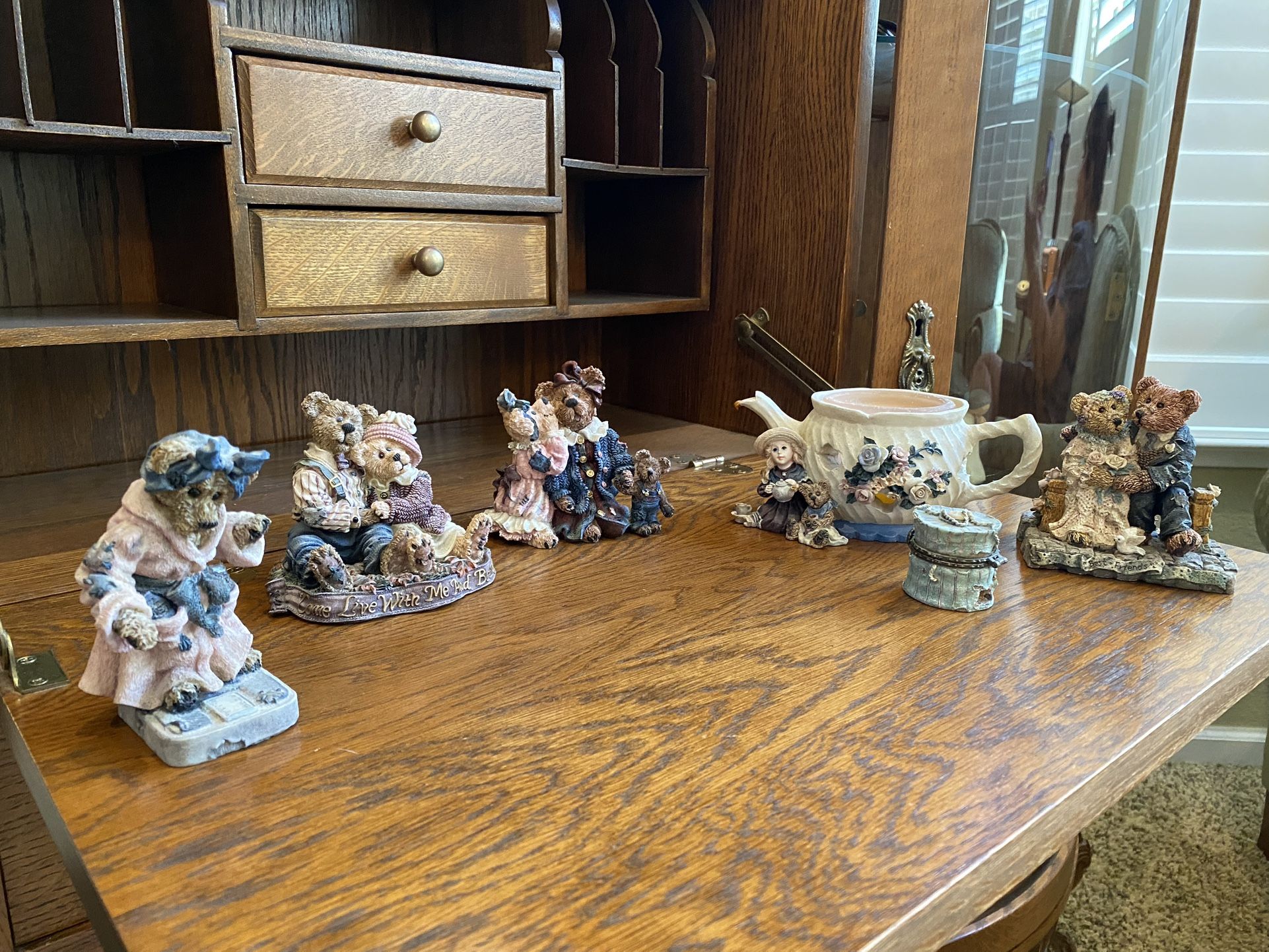 Boyd’s Bears & Friends Collectibles