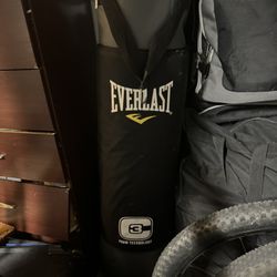 heavy bag 100lb