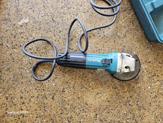Makita grinder
