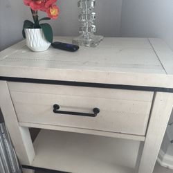 Bedside Table 