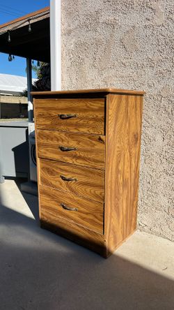 cajonera isada