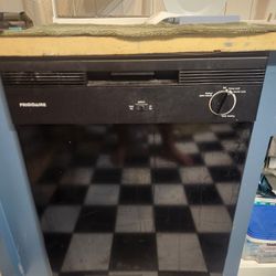 Frigidaire Dishwasher FBD2400KB9B