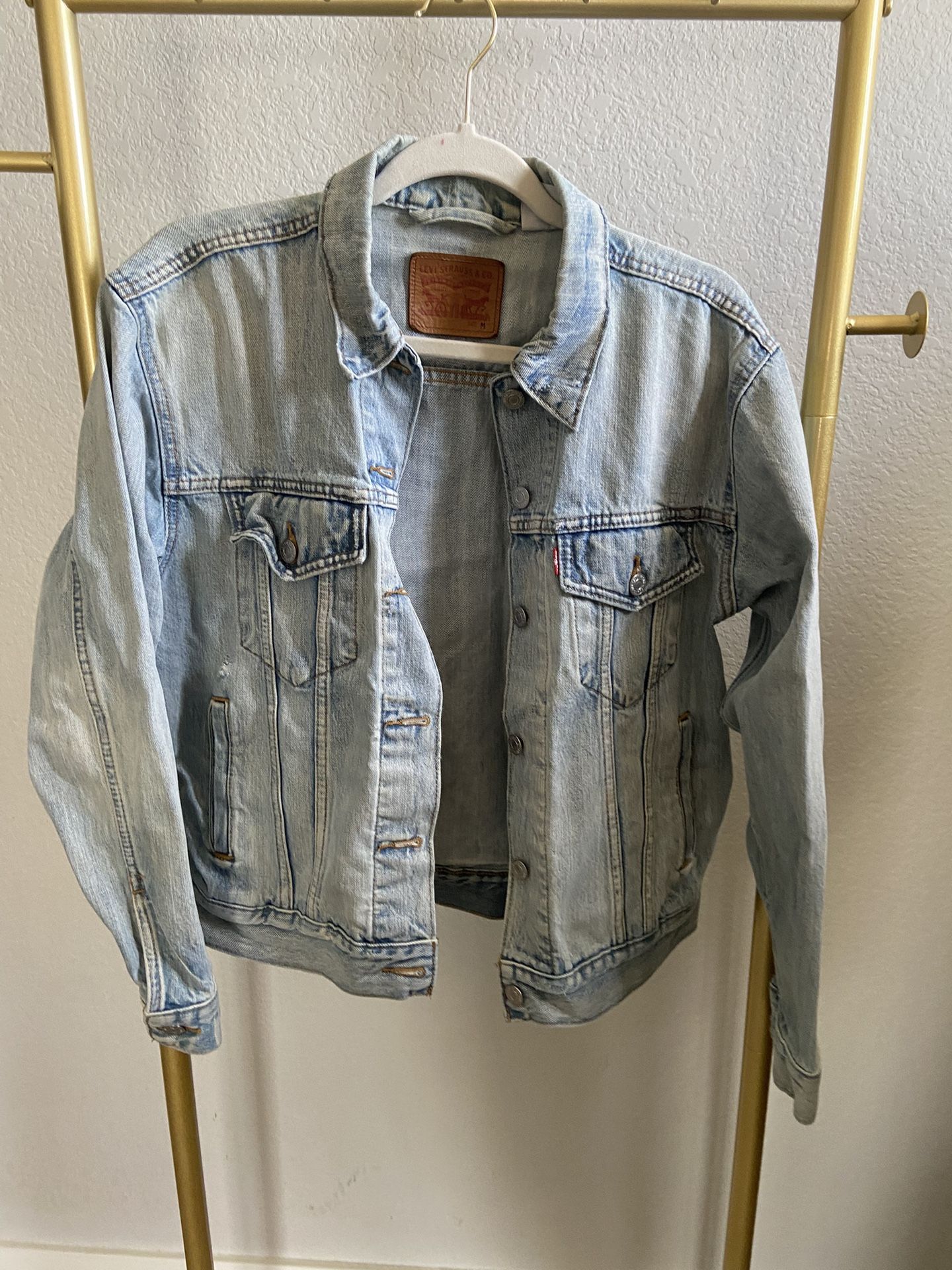 Levi Light Wash Jean Jacket M