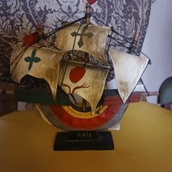 Awesome Decor boat