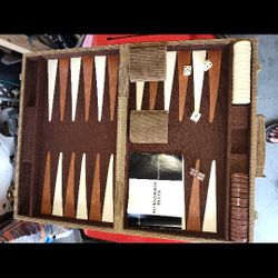 Back Gammon & Chess Board(Portable) & Pieces 