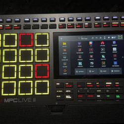 Akai MPC Live 3 Standalone Sampler/Sequencer