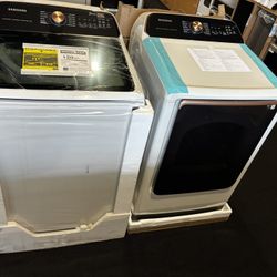 Brand New Samsung 5.5 Cuft Washer And Dryer Set 