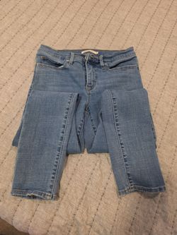 Womens Levi's