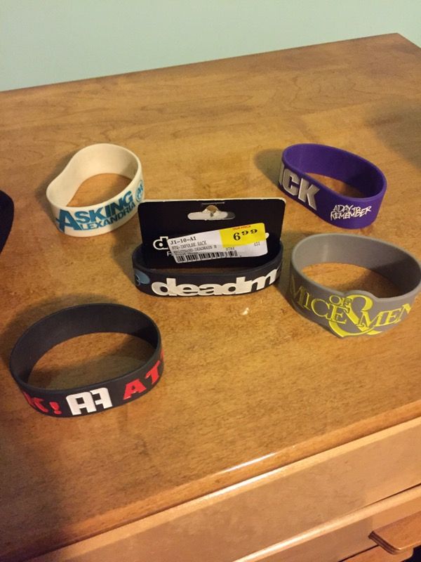 Band wrist bands