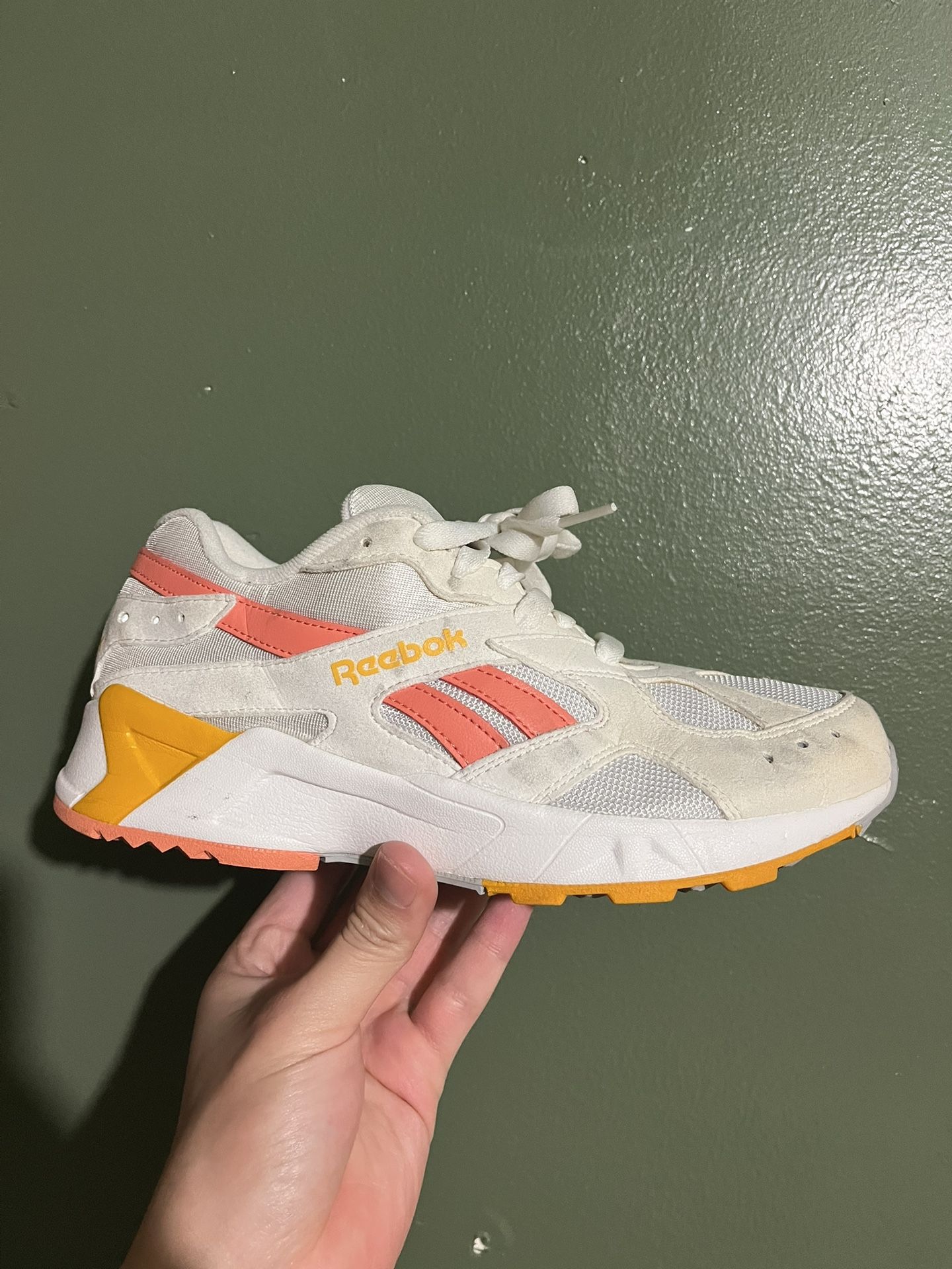 Women’s Reebok Shoes Size 7