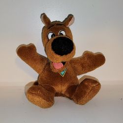 Scooby Doo mini 5 inch plush with zipper pouch 
