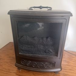 Mini plug in heater