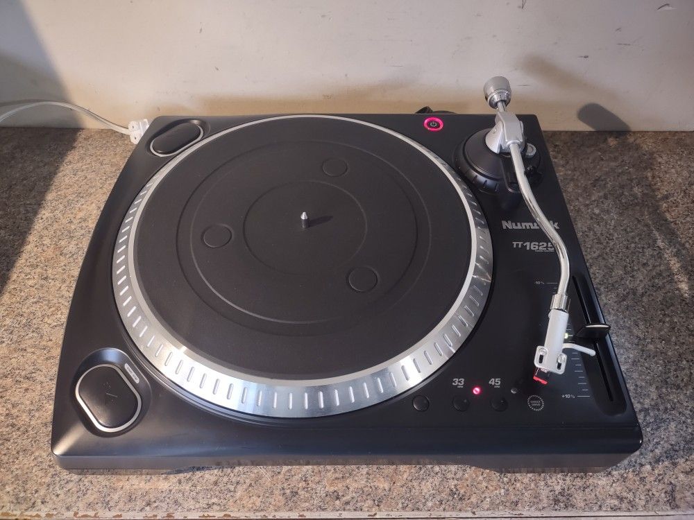 Numark Direct Drive Turntable