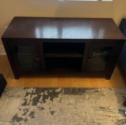 TV stand/ entertainment center