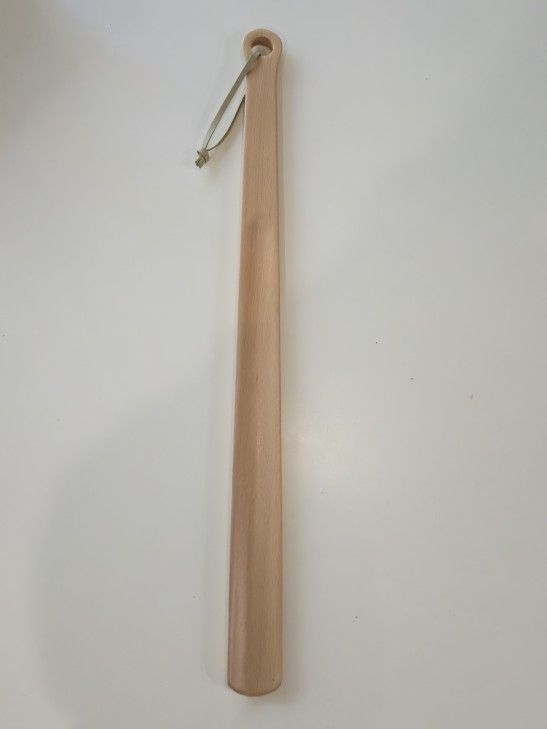 Strong and Durable, Extra Long Handle, Light Wood, Shoe Horn, 22 Inches 