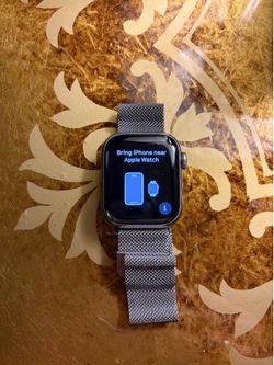 Apple Watch Series 7 41mm Stainless Steel GPS + Cellular