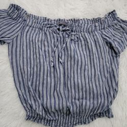 Crop Top Off Shoulder Small
