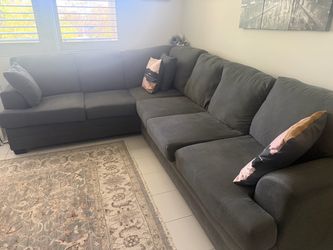 Sectional couch