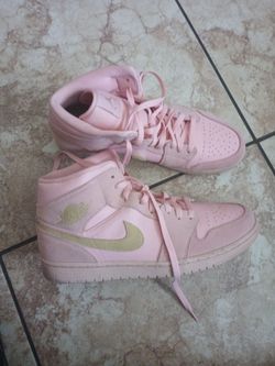 Air Jordan 1 Mid SE
