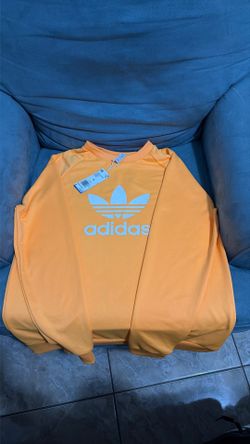 Trefoil adidas crew