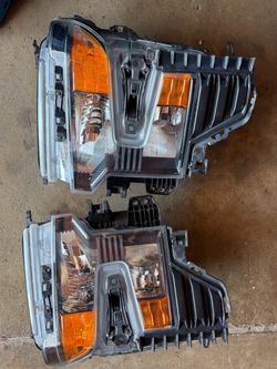 Headlights Silverado 1500 22-26