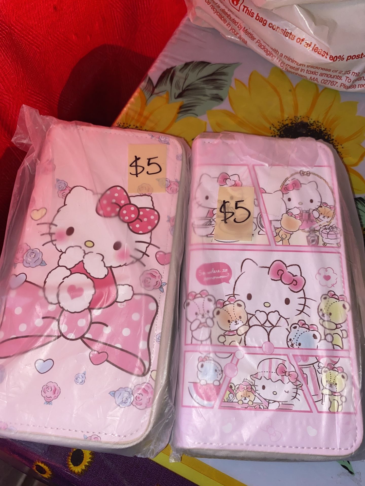 hello kitty purse/wallet