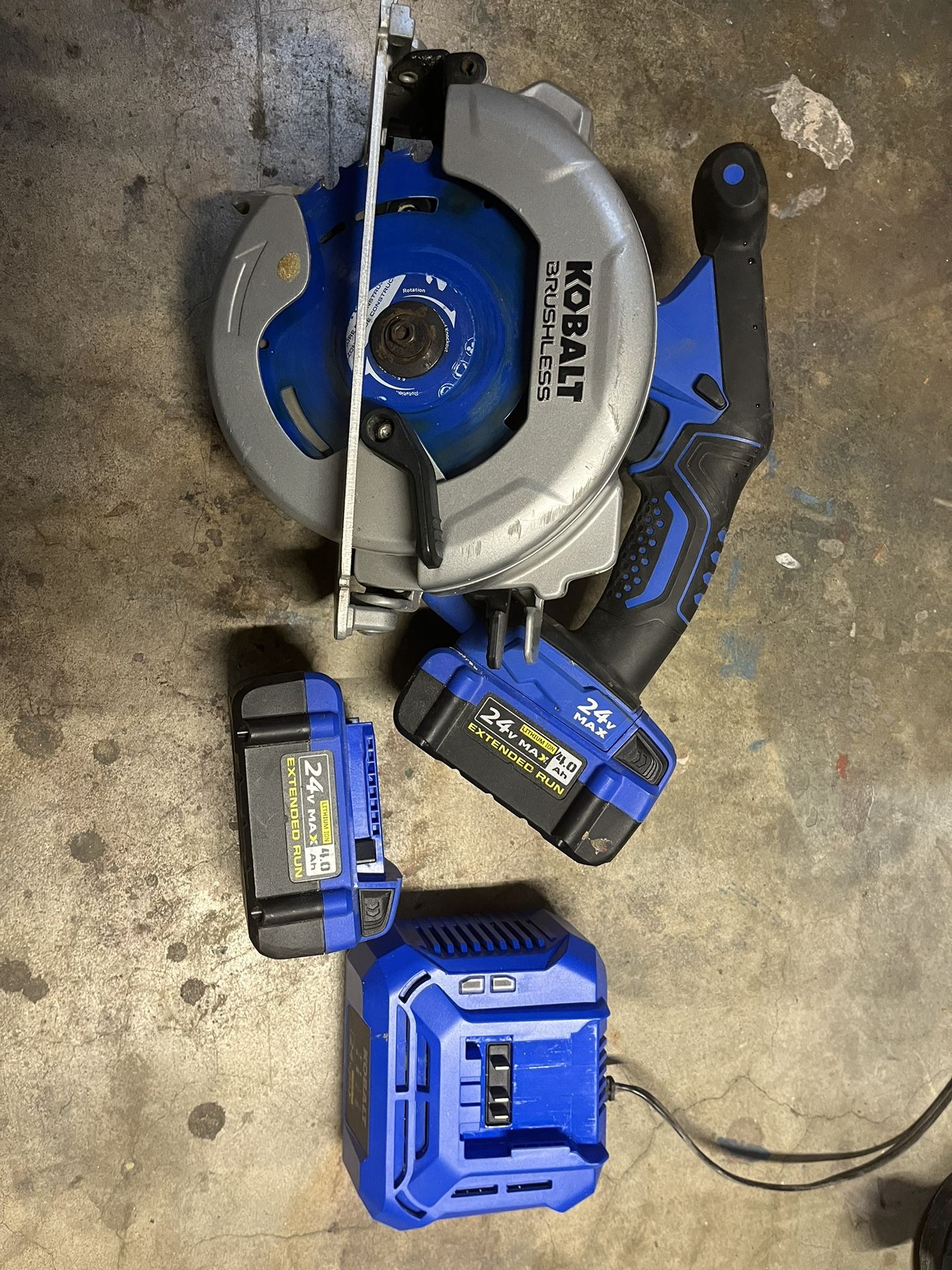 Kobalt Next Gen 24v Brushless Circular saw With 2 4ah Batteries And Charger