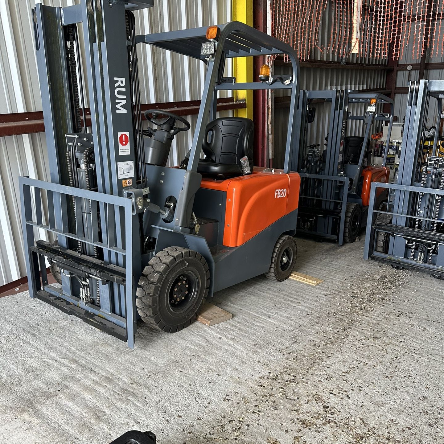 New Electric Forklift