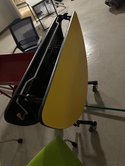 Foldable Round Table