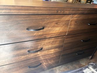 Wood dresser and 2 nightstands